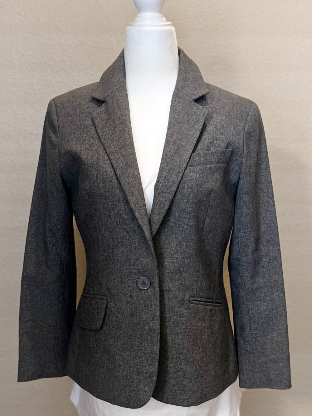 New York Company Grey Jacket, Size 6 Like New